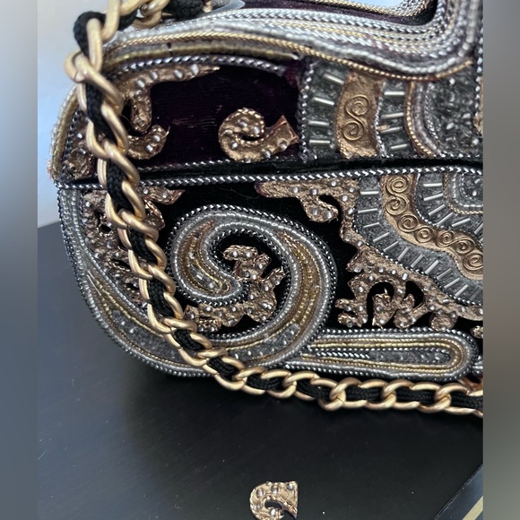 Vintage Mary Frances Cat Purse - Picture 5 of 10